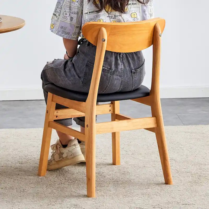 The stylish and durable solid wood dining chair