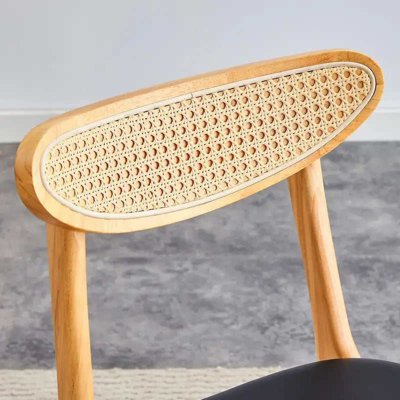 The stylish and durable solid wood dining chair